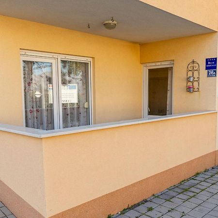 Spacious 2-Bedroom Apartment With Terrace And Parking Cavtat Exterior photo